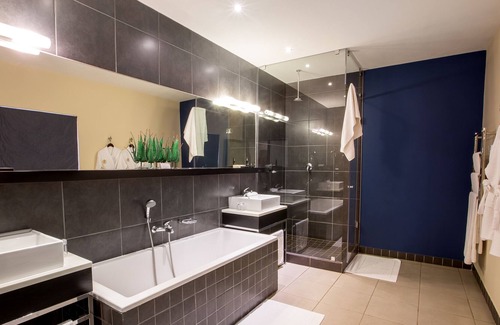 Greater Johannesburg Metropolitan Area Hotel | Thaba Eco Hotel