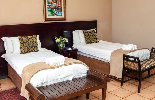 Rustenburg House | Thaba Legae Guest Lodge