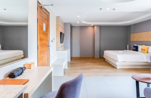 Pong Apartment | Thai Luxury Modern Style 1 BR Pattaya Beach