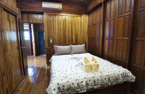 Udon Thani House | Thai traditional wooden house