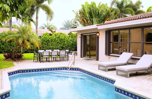 South Corals House | Thalas Ft Lauderdale - 3 Bedroom Home with heated pool in private backyard oasis