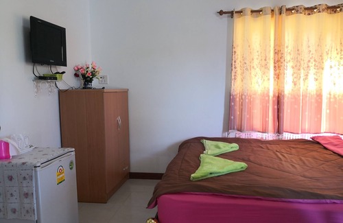 Wichian Buri Hotel | Thanawan Resort