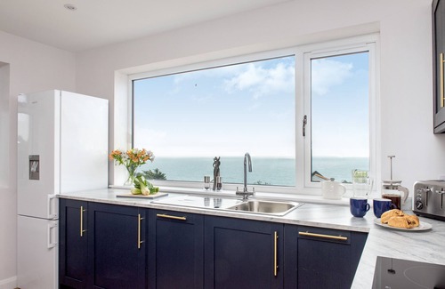 Portwrinkle House | Thanckes Lodge - 3 Bedroom, 6 Sleeper Bungalow