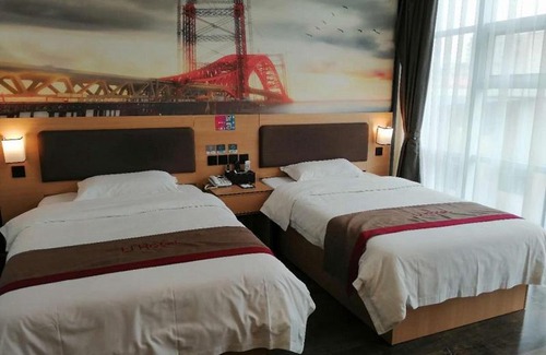 Donghu Hotel | Thank Inn Chain Hotel Guizhou Qianxinan Xingren County Food Street Store