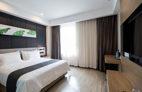 Wuxi Hotel | Thank Inn Chain Hotel Jiangsu Wuxi Jiangyin City Yushan Bay