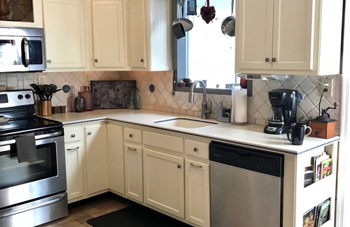 Geyser Crest House | Thank You, See you in 2026! Large Private Yard W/Pool. Track, SPAC & Town close!