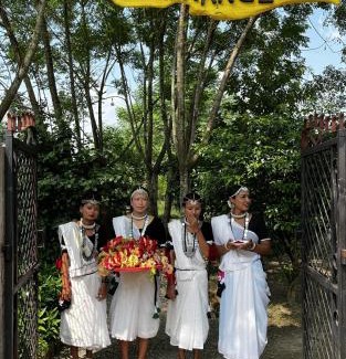 Kawasoti Hotel | Tharu Community Lodge
