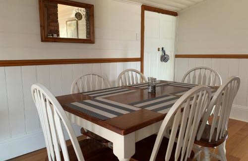 Tooradin House | That Seaside Cottage - Fully equipped home, 4 Bedrooms on the foreshore