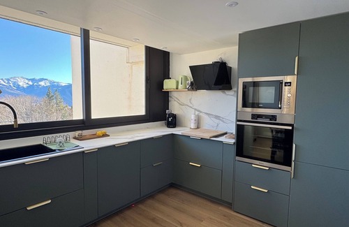 Egat Apartment | The 1790 *Premium service*
