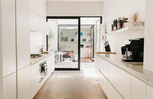 Antwerp House | The 1880 Boutique Holiday Home