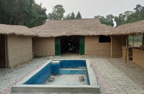 Chitwan District House | The 90's sauraha