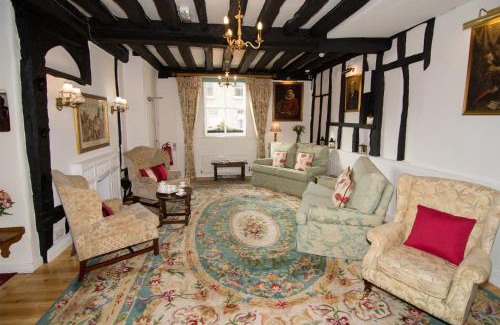 Bury St Edmunds Hotel | The Abbey Hotel & Apartments