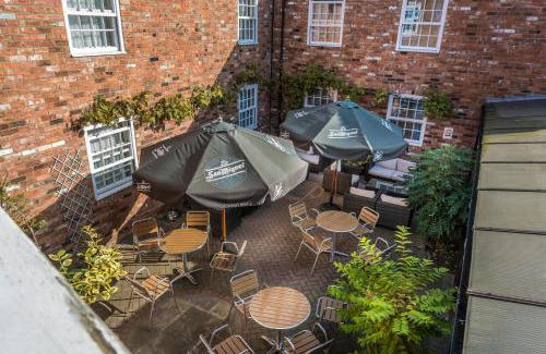 Horncastle Hotel | The Admiral Rodney Hotel, Horncastle, Lincolnshire - The Coaching Inn Group