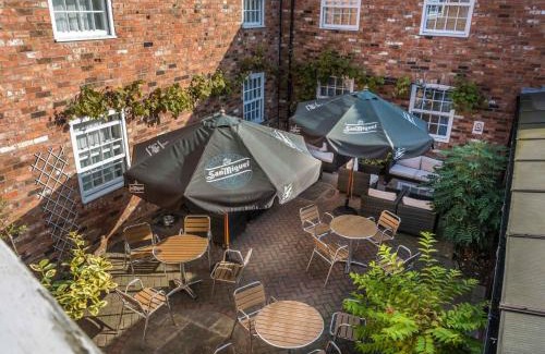 Horncastle Hotel | The Admiral Rodney Hotel, Horncastle, Lincolnshire - The Coaching Inn Group