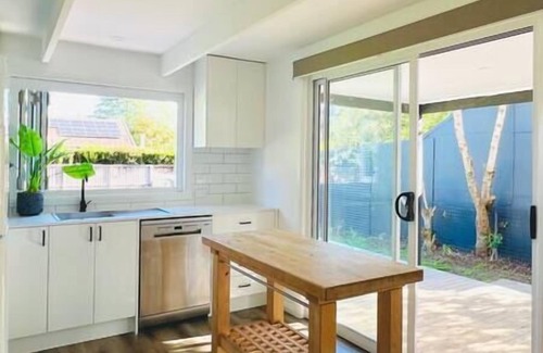 Mittagong House | The Alice - cosy art-cottage
