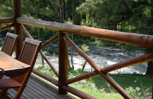 Upper Allyn Cabin | The Allyn River Cabins - "Riverside"