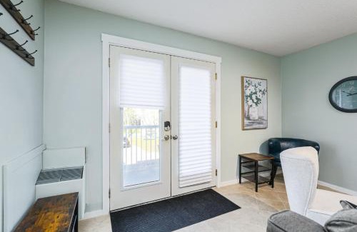 Collingwood Apartment | The Alpine - Central Collingwood Condo