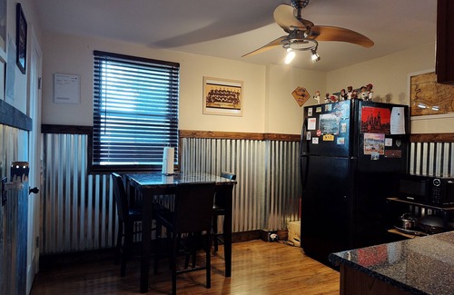 Covedale House | The Americana + Long term Stay Available Now