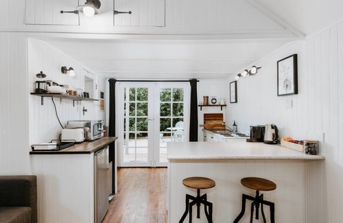 Central Mudgee Cottage | The Annex A Cosy Couples Retreat in Heart of Town