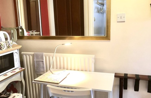 Amersham Apartment | The Annex at The Old Barn House Old Amersham Buckinghamshire