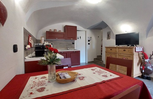 Montagnaga Apartment | The Antica Canonica, a magical place in an enchanted village WIFI parking space