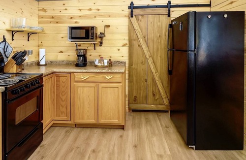 Leblanc Cottage | The Antler Nook - tiny home on 30 peaceful acres!