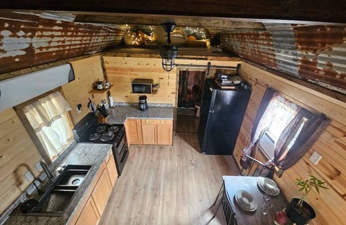 Leblanc Cottage | The Antler Nook - tiny home on 30 peaceful acres!