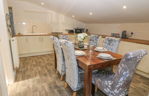 Elim Cottage | THE APARTMENT AT PLAS YR EITHIN, pet friendly in Llanfechell