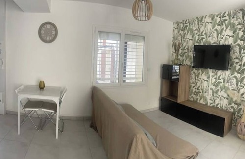 Aubord Apartment | The apartment in the sun