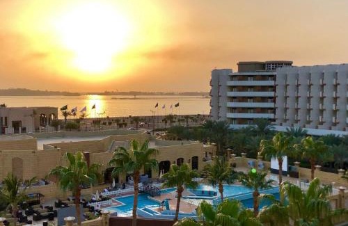 Al-Hamra'a Apartment | The Apartments