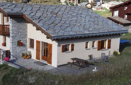 Lanslevillard House | THE APIARY - VAL CENIS