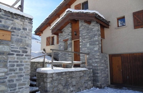 Lanslevillard House | THE APIARY - VAL CENIS