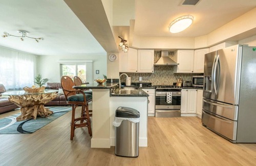North Central Hollywood Villa | The Aqua Villa Water view