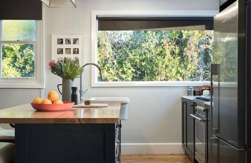 Daylesford House | The Arlow House-Pet friendly walk to town
