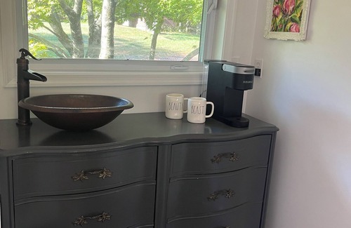 New Britain Cottage | The Artist Cottage at Windy Hill