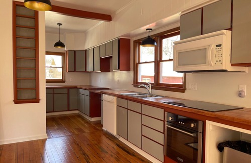 Fairfield House | The Artist's Bungaloo