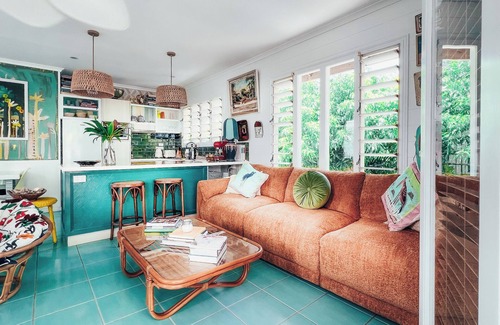 Port Douglas Cottage | The Artist's Cottage,