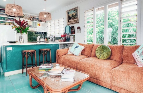 Port Douglas Cottage | The Artist's Cottage,