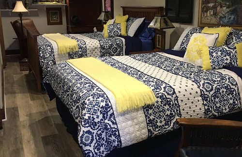 Marshall Bed & Breakfast | The Ashe Farm Bed & Breakfast