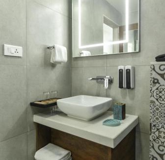 Adyar Hotel | The Avatar Hotel & Convention