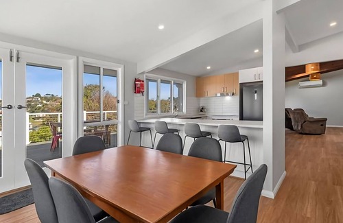 Malua Bay House | The Bach House Pet Friendly in Malua Bay