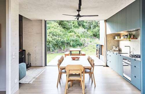 St. Andrews Beach House | THE BACH - ST ANDREWS BEACH