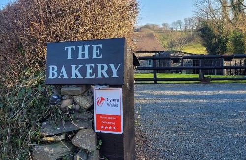 Llanddeiniol House | The Bakery