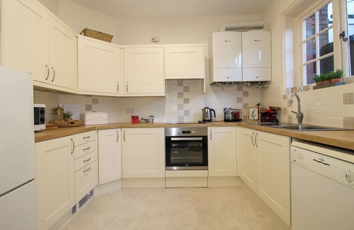 Church Stretton Cottage | THE BANK HOUSE ANNEXE, family friendly in Church Stretton