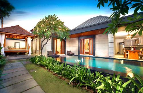 Dewi Sri Villa | The Banyumas Suite Villa Legian