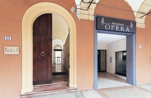 Historic Center Apartment | The Barber of Seville: A historic building that comes to life in the magic of the theatre