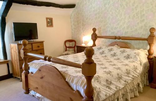 Sidmouth House | The Barn and Pinn Cottage