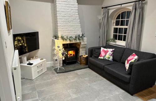Swarkestone House | The Barn at Meadow Farm
