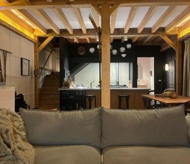 Musk Villa | The Barn at Stonewalls - Farm stay in 25 acres