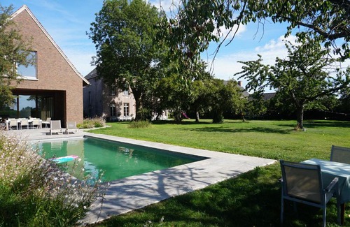 Poeke House | The Barn